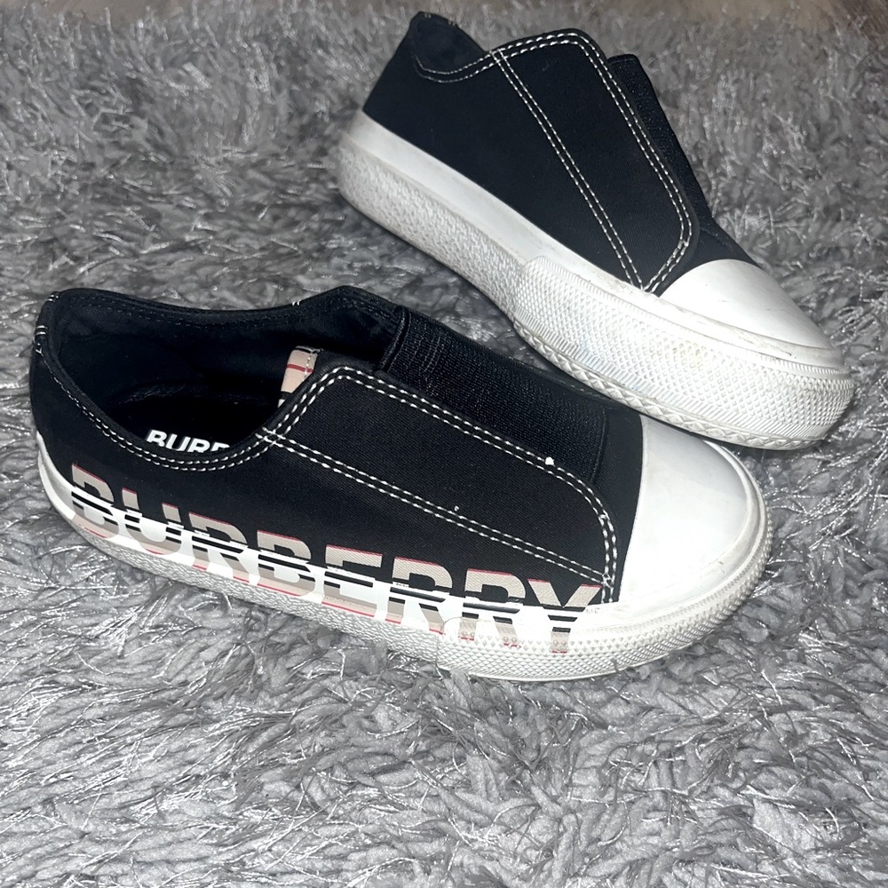 Toddler size 9 Burberry Black Slip-on